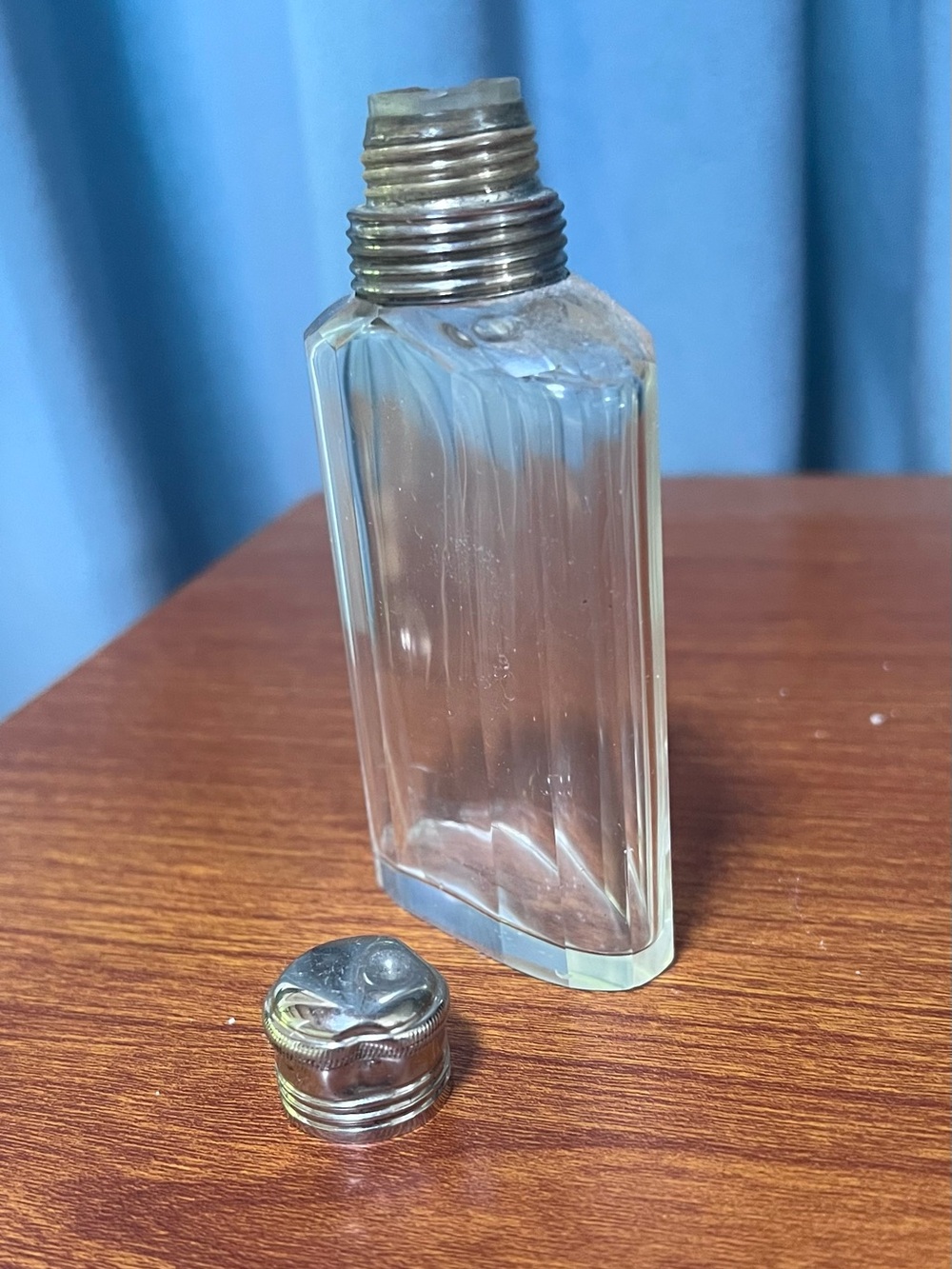 Art Deco Sterling Silver Vanity Set Etched Crystal perfume
Bottle & Powder Jar - Picture 9 of 10